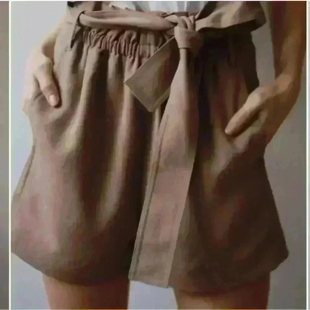 NWOT ARITZIA WILFRED PAPER BAG HIGH WAIST SHORT SIZE 4 GREY  TAUPE - Picture 2 of 8